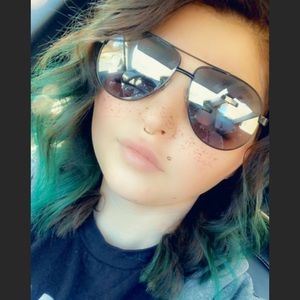 Meet your Posher, Erica